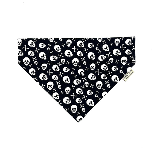 Cool handmade black skull and crossbones print dog bandana that can thread through a collar