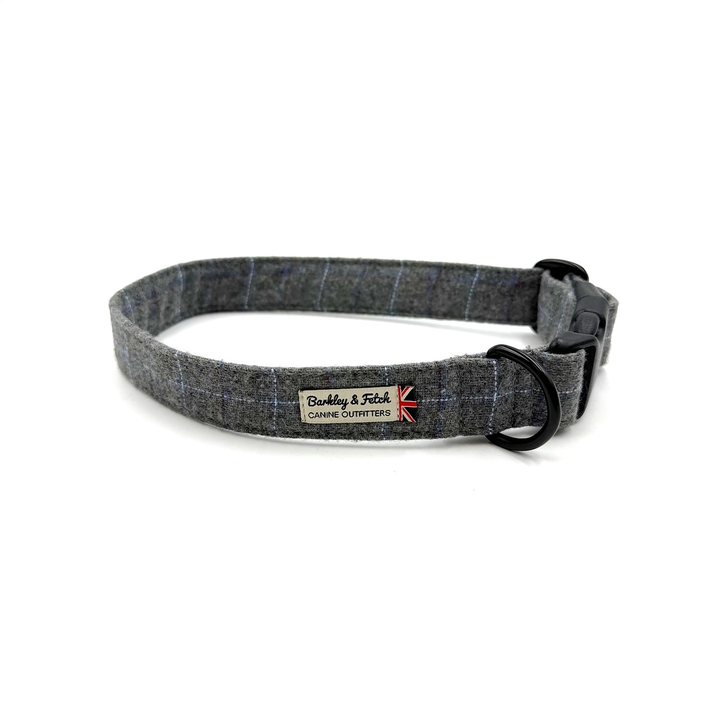 Dog collar with a checkered pattern on a white background