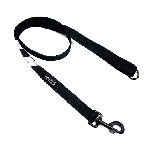 Stylish black webbing dog lead with reflective flashes 