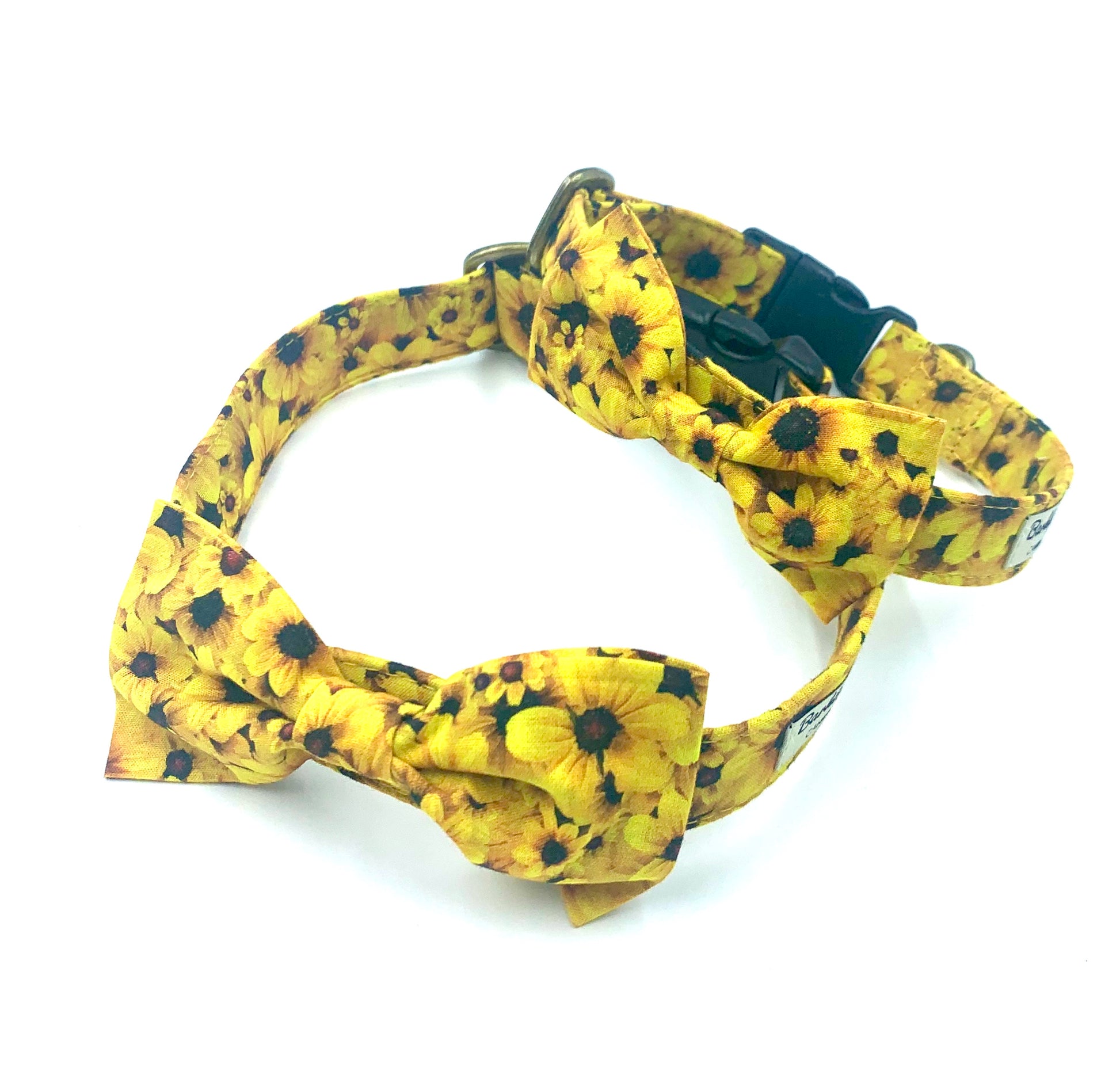 sunflower style dog collar with bowtie.j