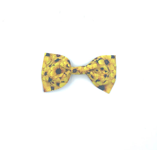 Buttercup Print Dog Bow